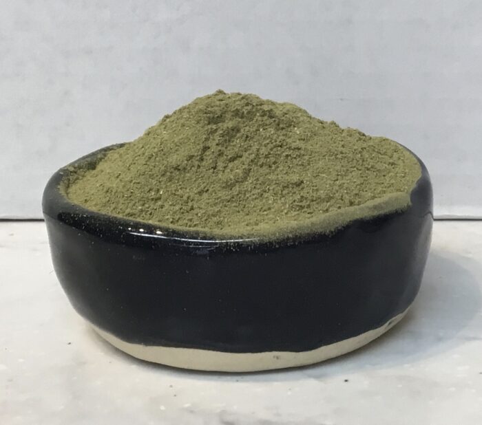 Ground bay leaves are made by grinding dried bay leaves. The powder has a more intense flavor than whole leaves and is easier to incorporate into dishes.