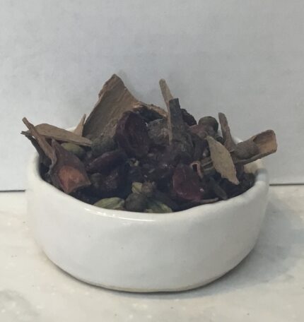 Our Mulling 6 Spice brings festive warmth to wine, cider, tea, syrups, and crafts—perfect for cozy drinks, aromatic cooking, and holiday gifting.