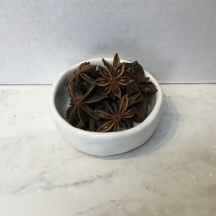Star Anise Select adds warm, aromatic flavor to soups, mulled drinks, with at least 4 whole pods ideal for decorations, crafts, and potpourri.