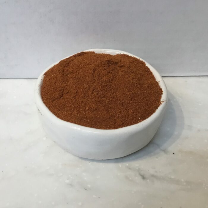 Sweet paprika lacks the smokiness or heat, allowing its natural sweetness to shine through. It is commonly used to add colour, flavor, and mild heat.